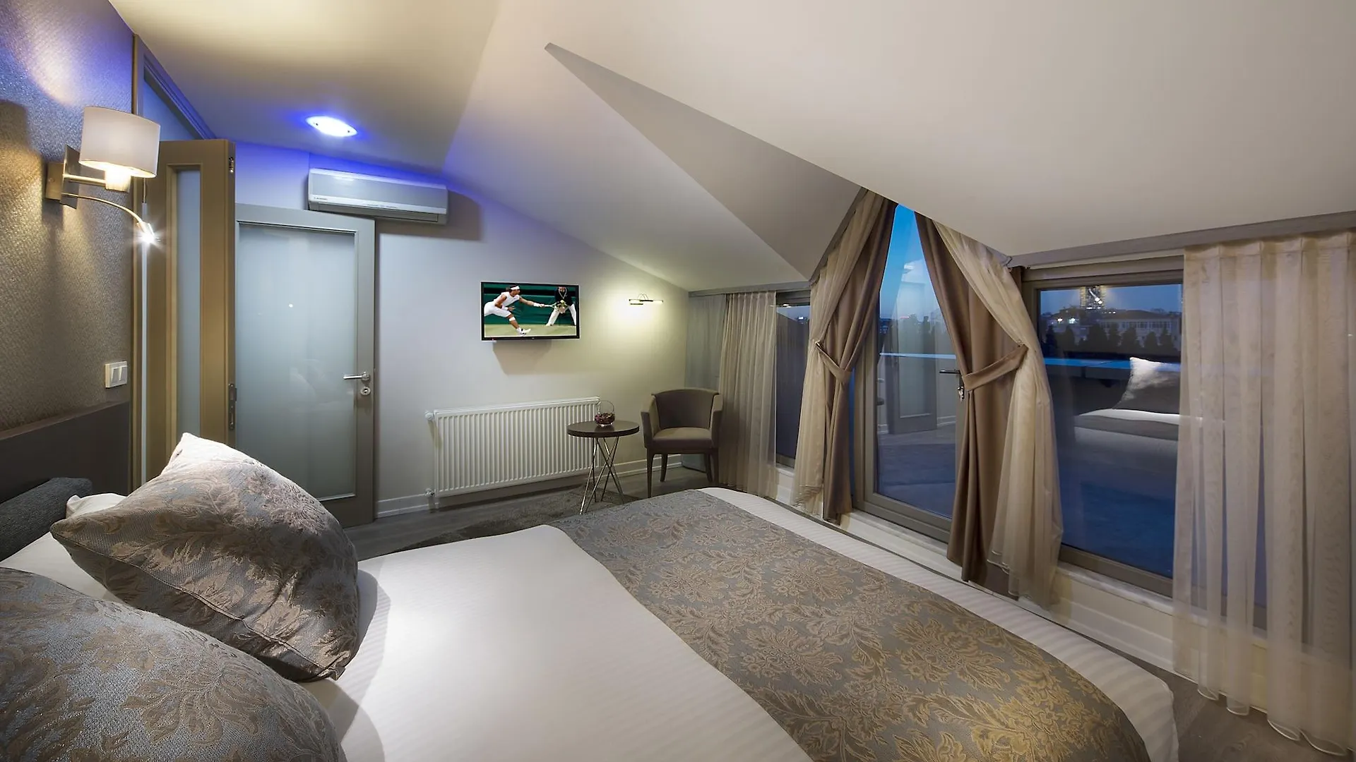 The Clock Suites Istambul Hotel